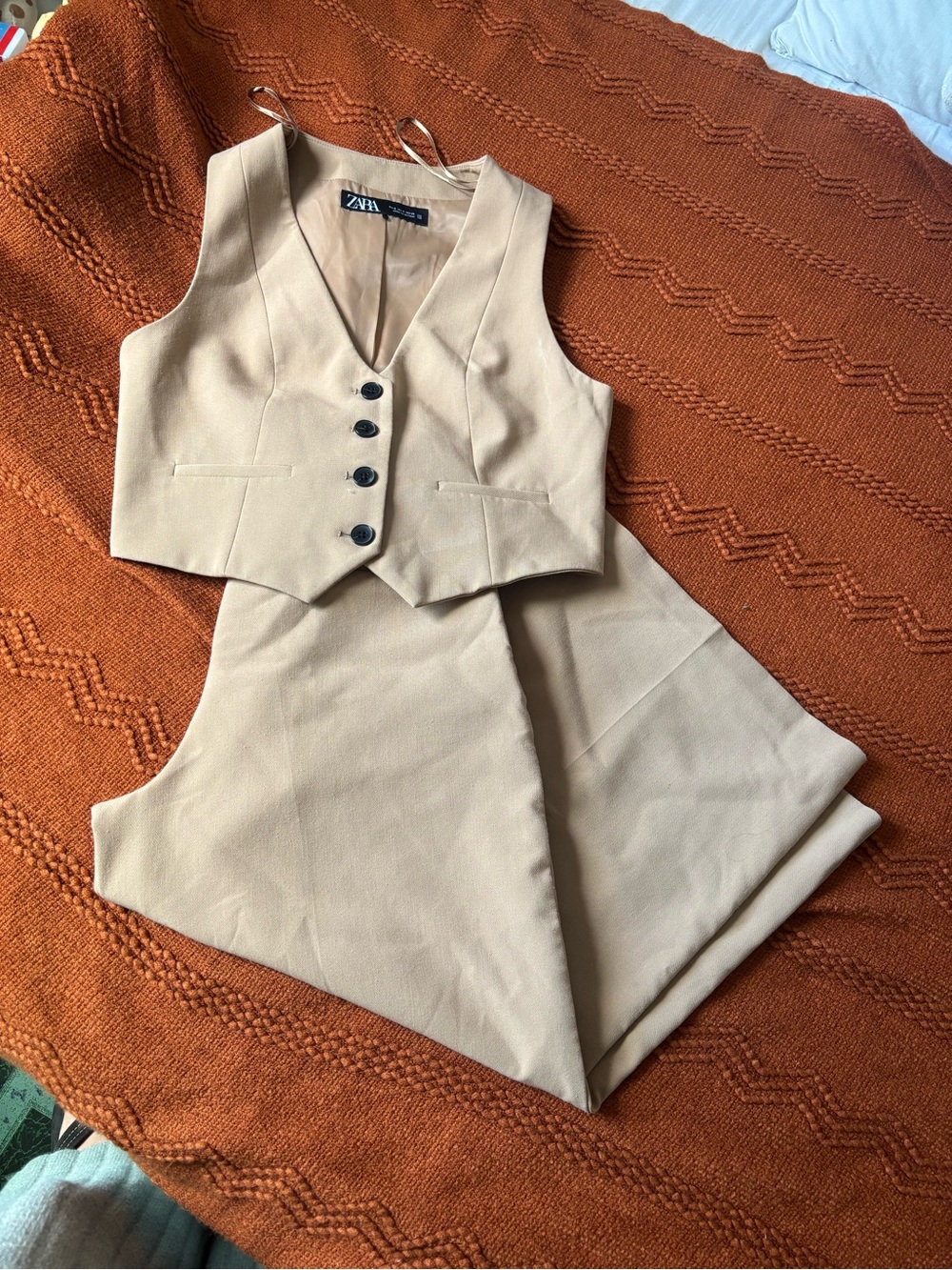 Zara Beige Tailored Vest and Wide-Leg Pants Set - Picture 5 of 6